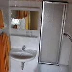 Gaestehaus Steininger Pensión 4*