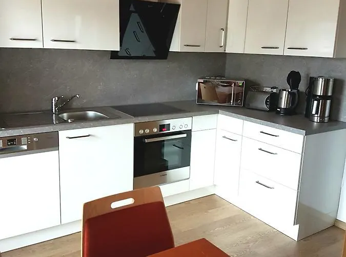 Gastehaus Steininger بيت ضيافة تزفيسل