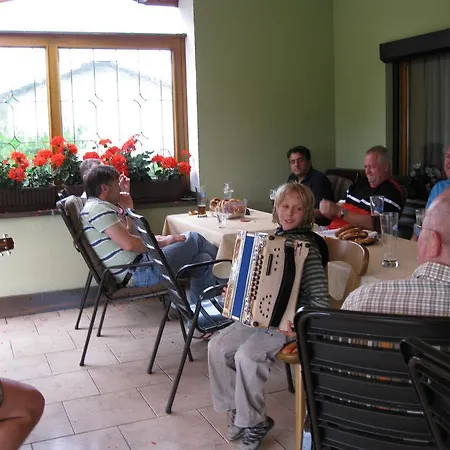 Vendégház Gaestehaus Steininger 4*